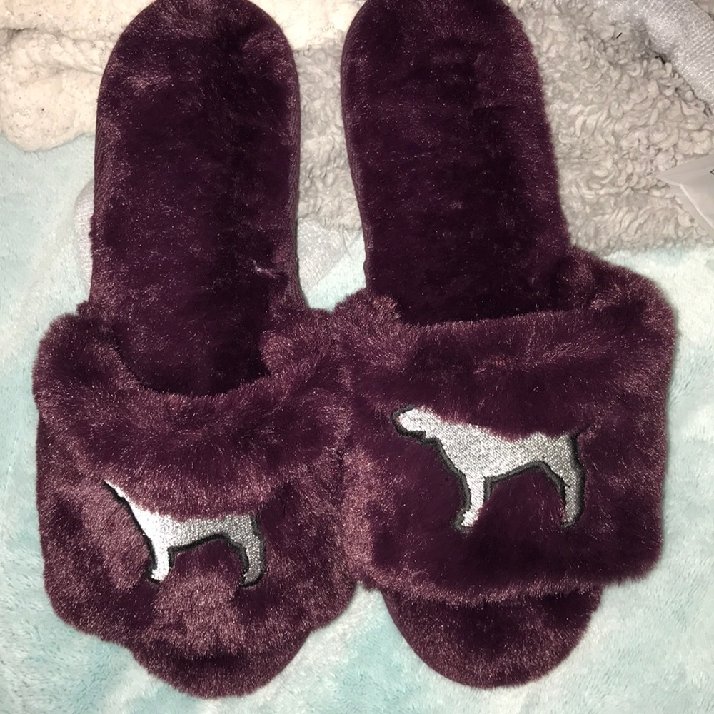 PINK slippers 🦋